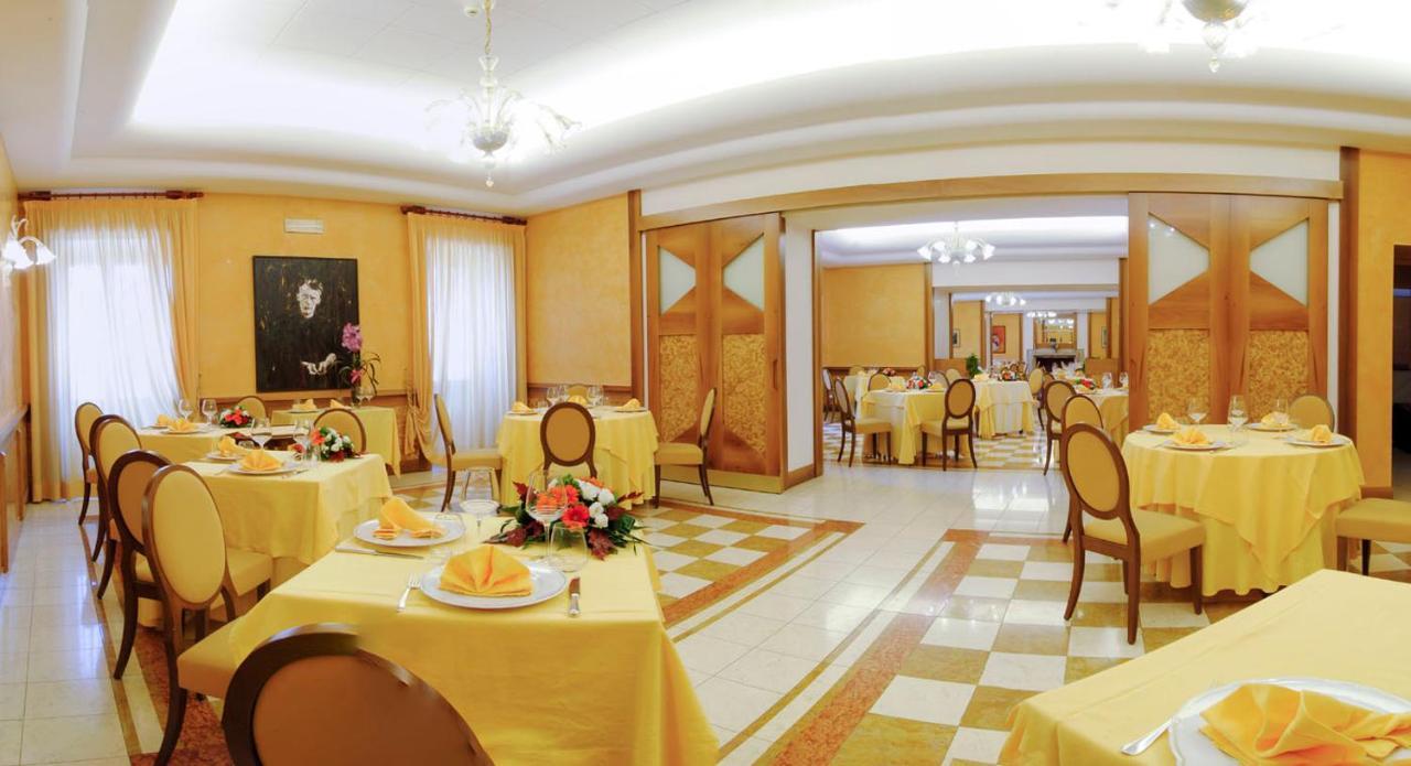 Hotel&Ristorante Miramonti Palazzo Storico Rieti Exterior photo